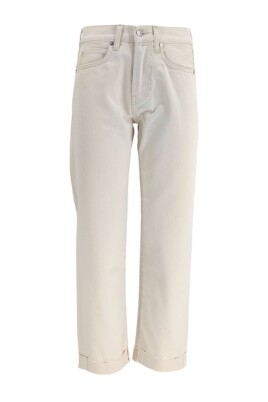 beige-boyfriend-jeans-aw24