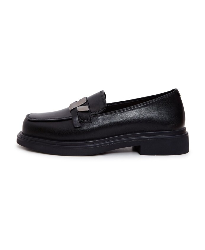 ronde-tip-blokhak-loafers-zwart