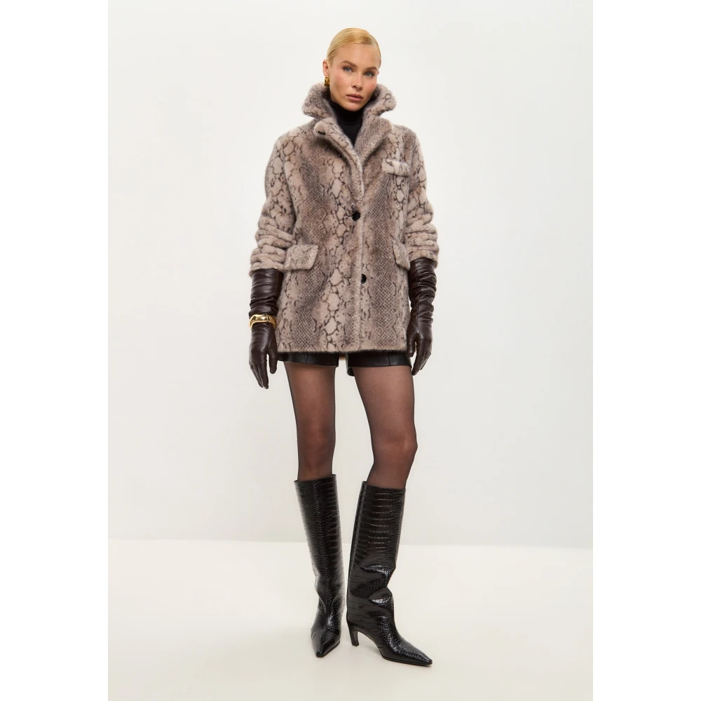 Cesare Gaspari Faux Fur & Shearling Jackets Beige Dames