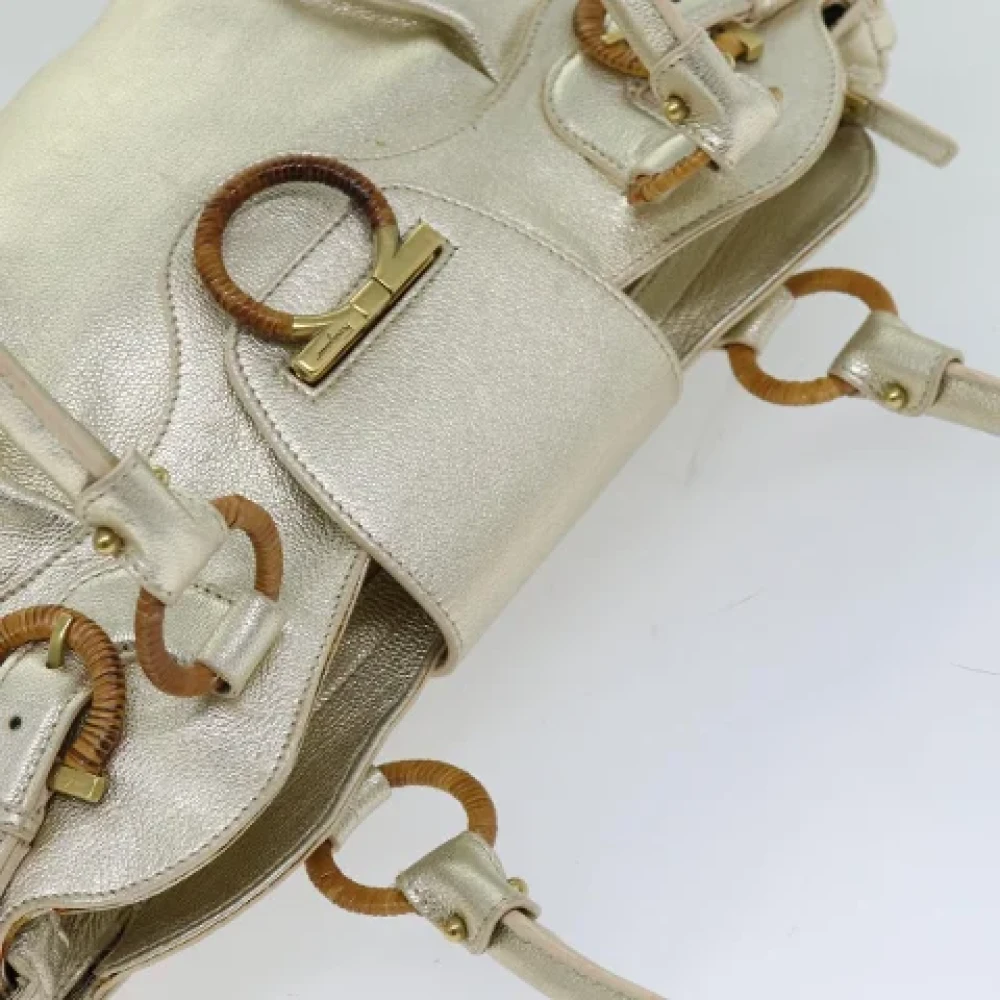 Salvatore Ferragamo Pre-owned Leather handbags Beige Dames