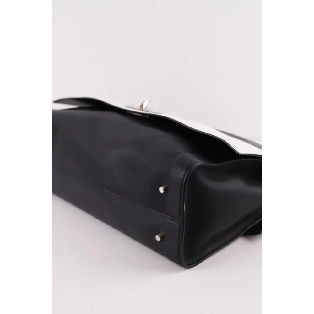 Givenchy Pre-owned Leather handbags Black Dames