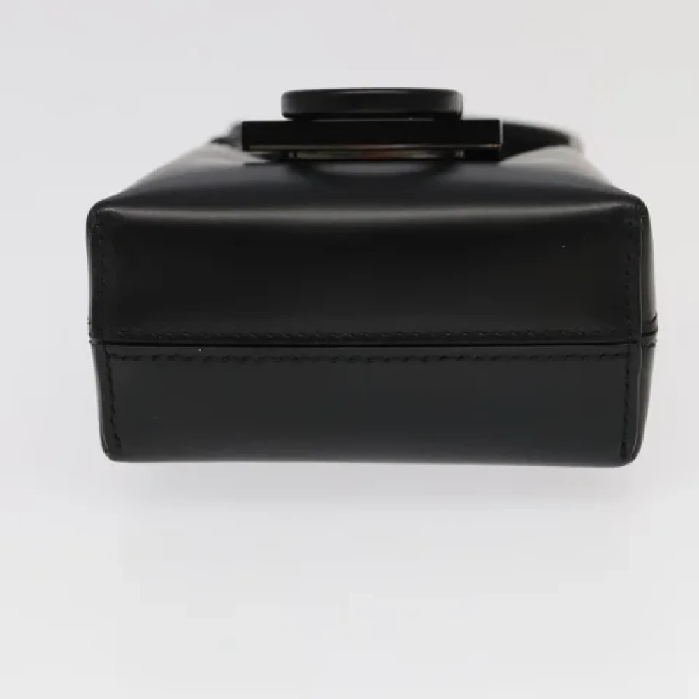 Salvatore Ferragamo Pre-owned Leather handbags Black Dames