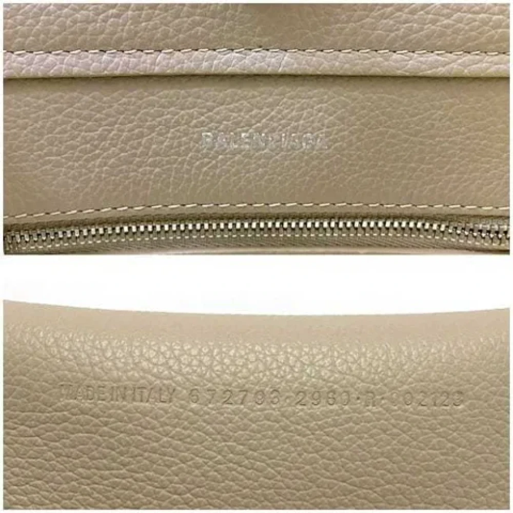 Balenciaga Vintage Pre-owned Fabric balenciaga-bags Beige Dames