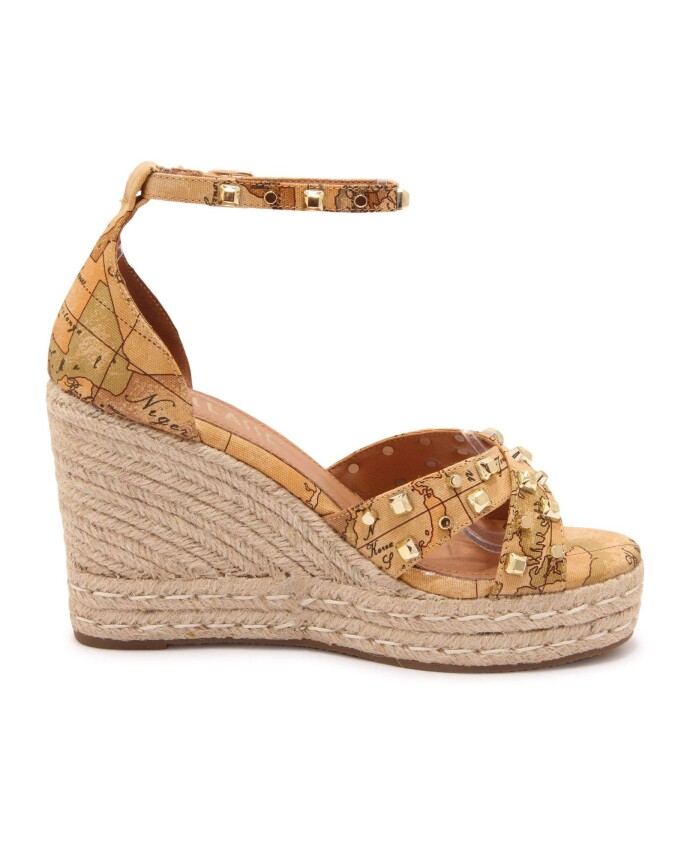 wedge-sandal-in-natural-color