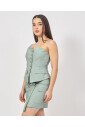haut-vert-avec-encolure-en-coeur