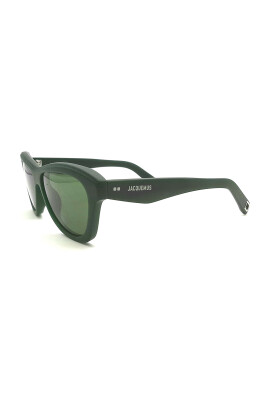 lunettes-de-soleil-vertes-rehaussent-votre-style