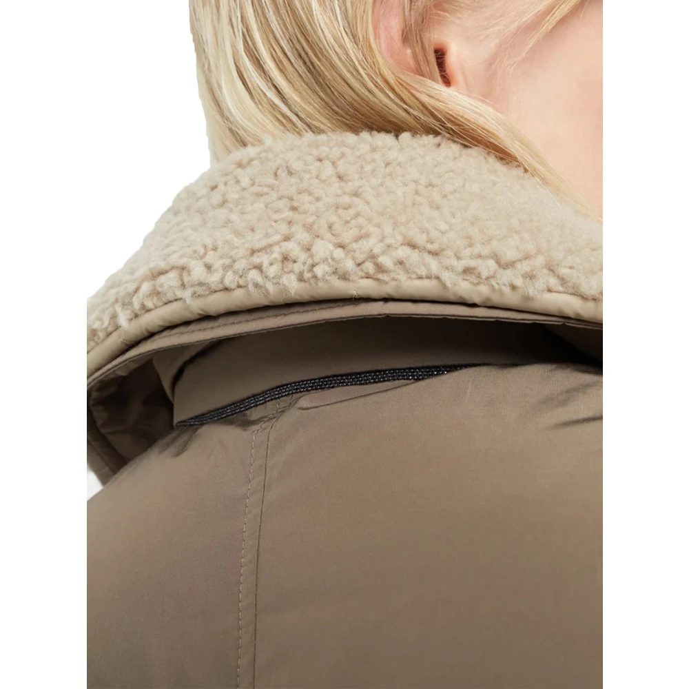 BRUNELLO CUCINELLI Bruin Beige Shearling Jas met Monile Detail Beige Dames
