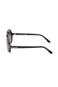 lunettes-de-soleil-elegantes-pour-un-look-complet