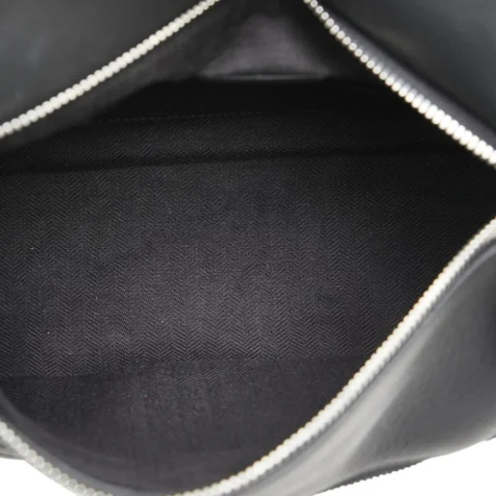 Loewe Pre-owned Leather crossbody-bags Black Dames