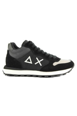 black-mid-sneakers