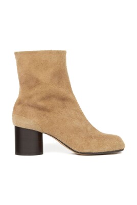 brown-ankle-boots-for-women