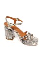 sandales-grises-en-cuir-avec-motif-serpent
