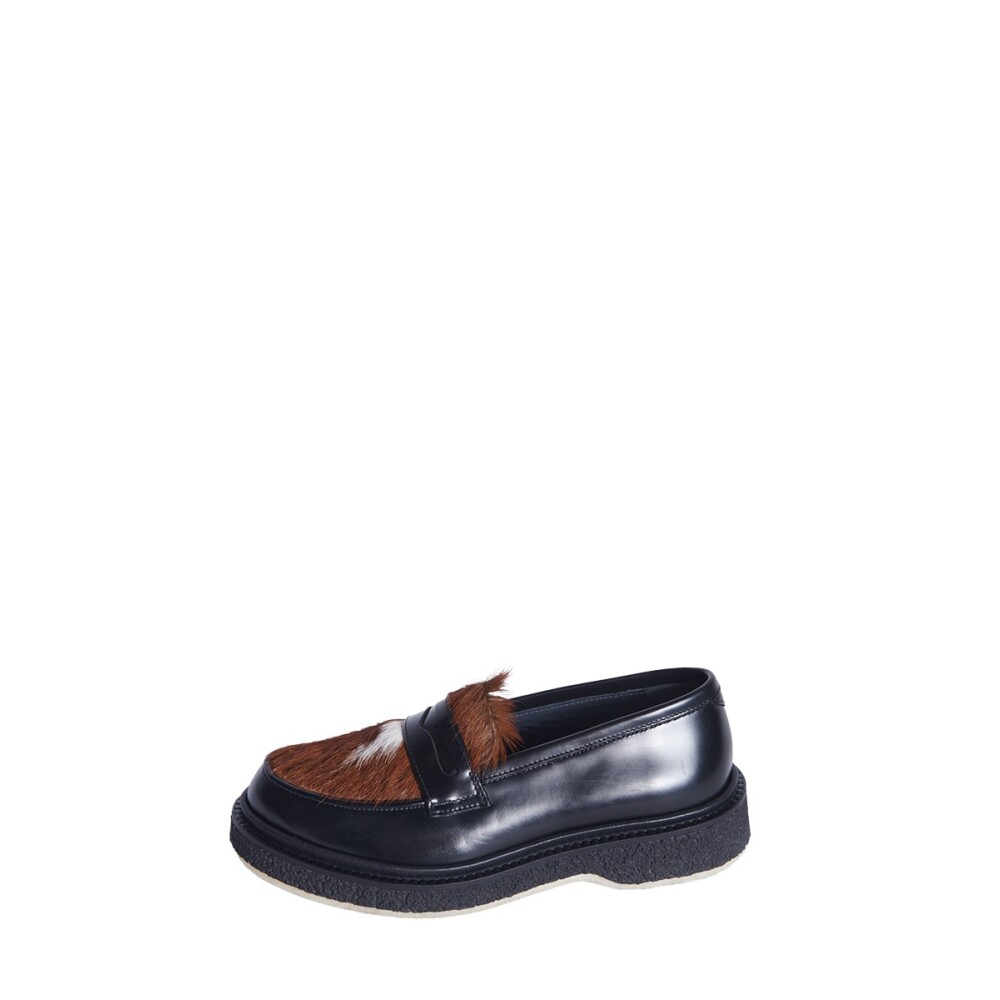 Moccasin type hot sale shoes