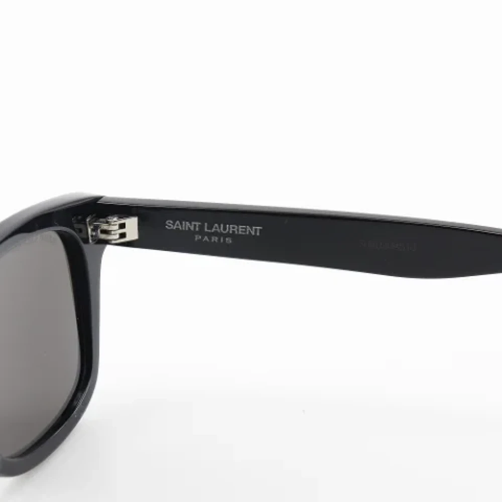 Yves Saint Laurent Vintage Pre-owned Plastic sunglasses Black Dames