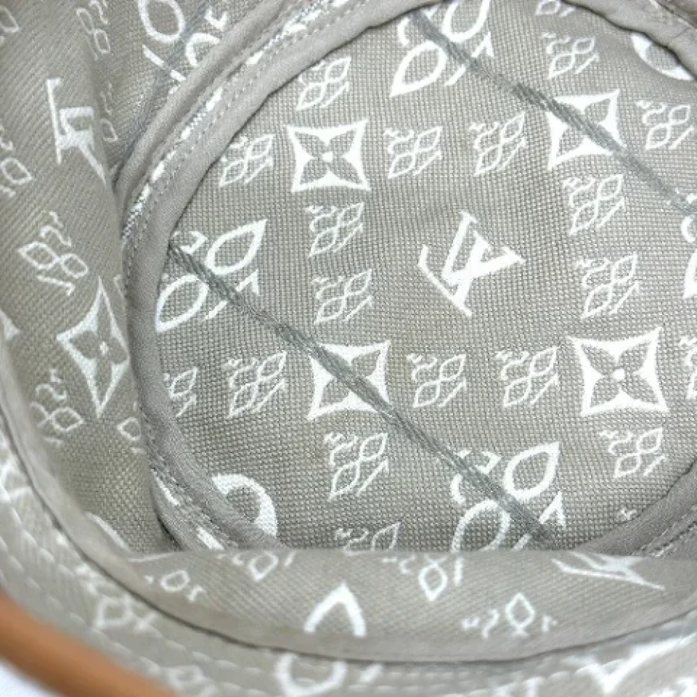 Louis Vuitton Vintage Pre-owned Cotton hats Beige Dames