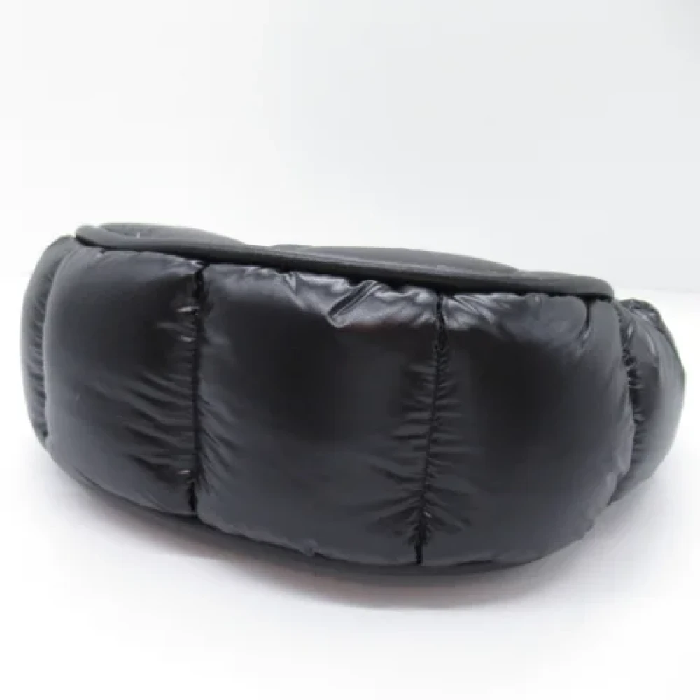 Moncler Pre-owned Fabric shoulder-bags Black Dames