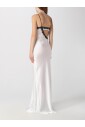 robe-elegante-en-dentelle