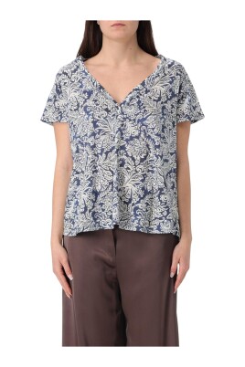 blue-graphic-print-casual-t-shirt