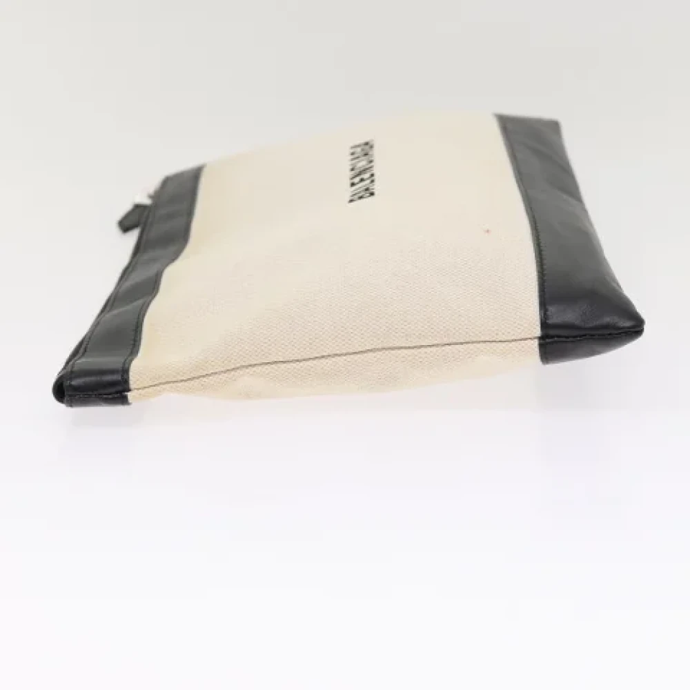 Balenciaga Vintage Pre-owned Canvas clutches Beige Dames