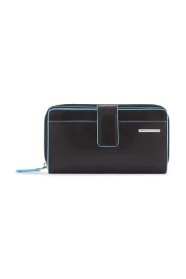 Women’s bifold wallet with coin pocket
