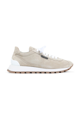 sneakers-de-luxe-en-daim-nude-neutrals