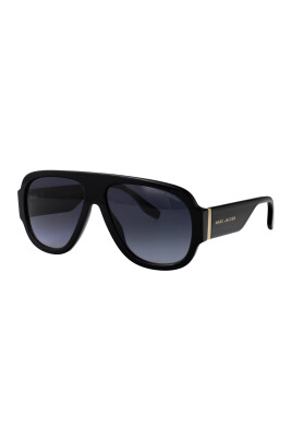 lunettes-de-soleil-elegantes-pour-les-jours-ensoleilles