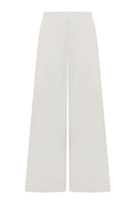 buttoned-trousers-with-zip-fastening