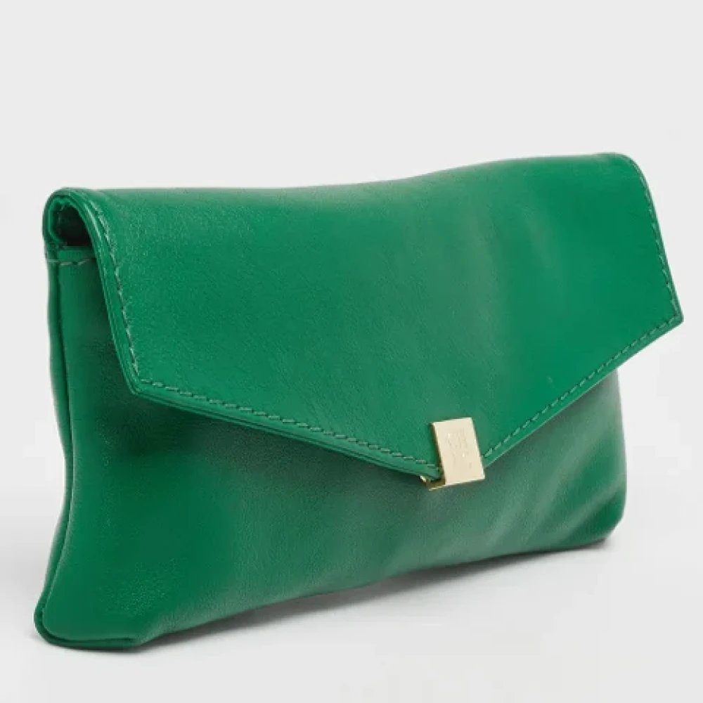 Carolina Herrera Pre-owned Leather clutches Green Dames