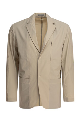 lightweight-beige-travel-blazer