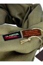 green-wool-scarf-woman