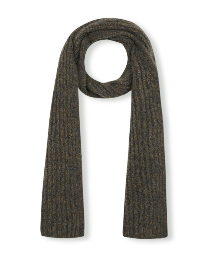 dan-scarf
