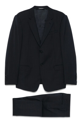classic-wool-suit-with-external-pockets