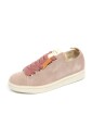 suede-schoen-in-poederroze-en-bruinroze