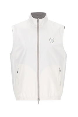 white-reversible-vest-with-zip-pockets