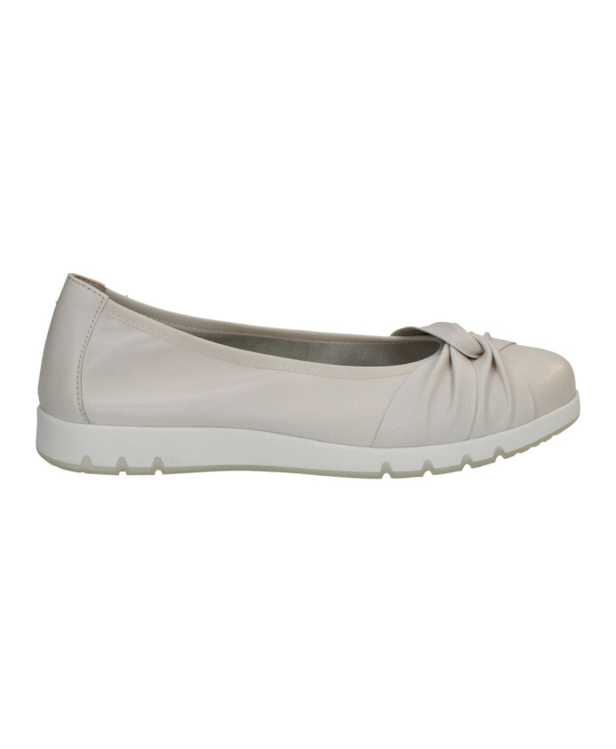 ballerines-blanches-fermees