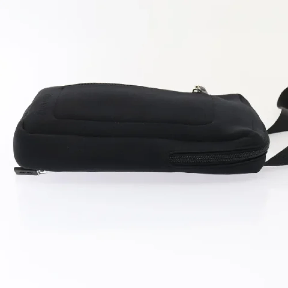 Miu Pre-owned Nylon shoulder-bags Black Dames