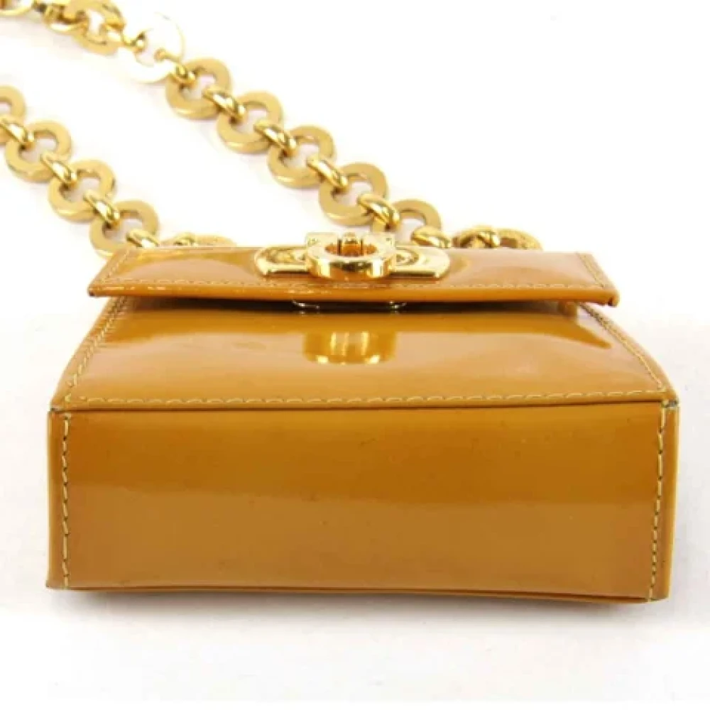 Salvatore Ferragamo Pre-owned Fabric shoulder-bags Orange Dames