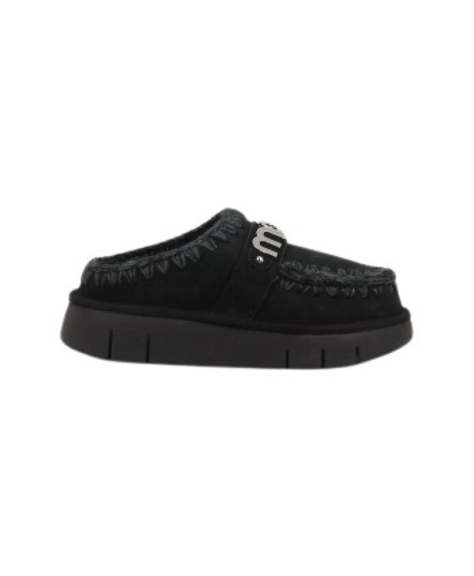black-womens-clog-with-metal-logo