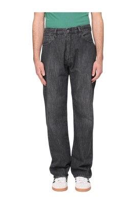 550-relaxed-fit-jeans