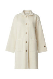 Single-Breasted Coats