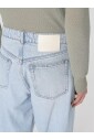 lostsiddende-lysvask-bla-jeans-maend