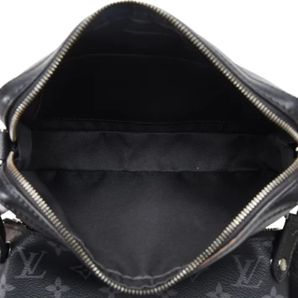 Louis Vuitton Vintage Pre-owned Plastic shoulder-bags Black Dames