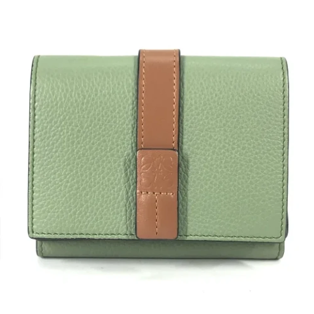 Loewe Pre-owned Leather wallets Green Dames