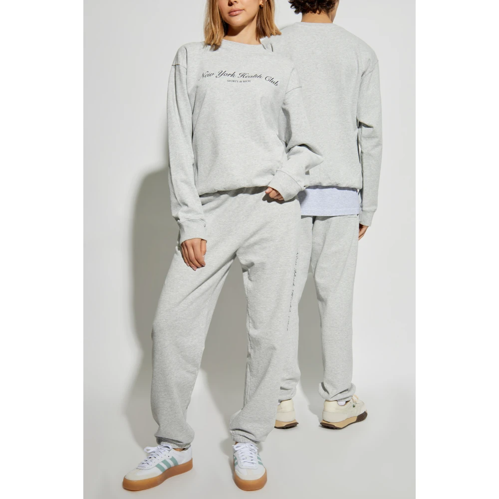 Sporty & Rich Sweatshirt uit de NY Health Club collectie Gray Unisex
