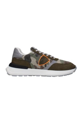 sneakers-en-tissu-vert-avec-detail-logo