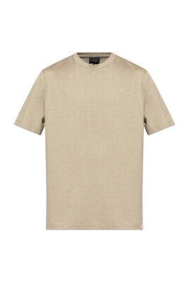 t-shirt-with-a-round-neckline