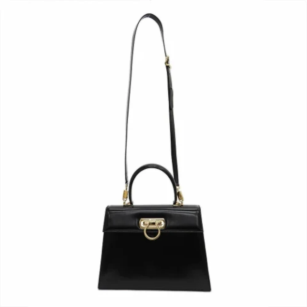 Salvatore Ferragamo Pre-owned Fabric shoulder-bags Black Dames