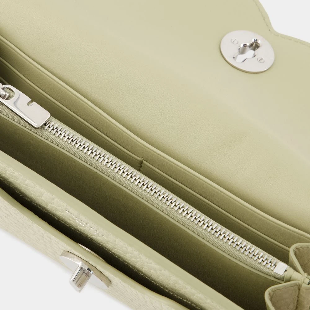 Burberry Clutches Beige Dames