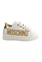 chaussures-plates-blanches-avec-bout-rond