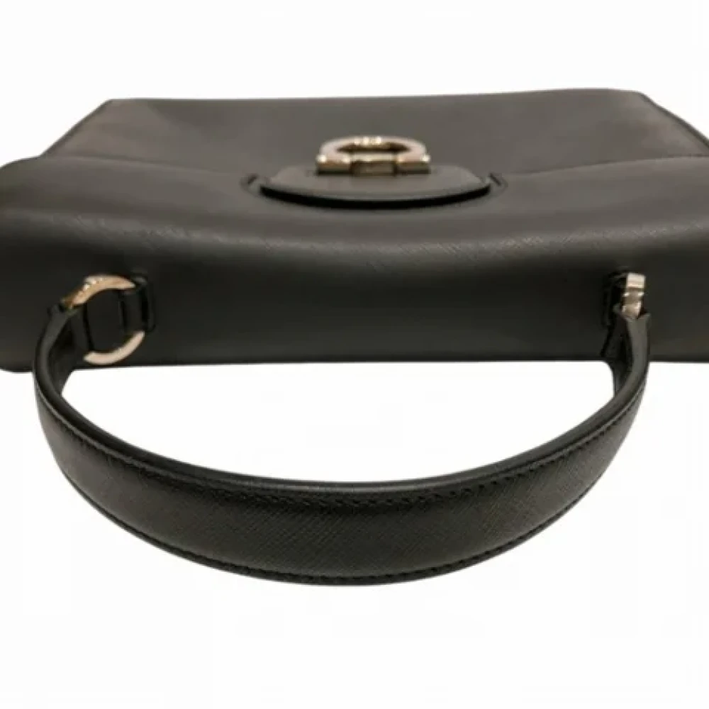 Salvatore Ferragamo Pre-owned Leather handbags Black Dames